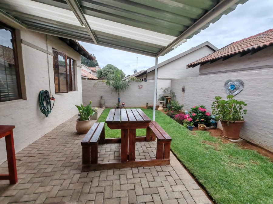 2 Bedroom Property for Sale in Vaalpark Free State